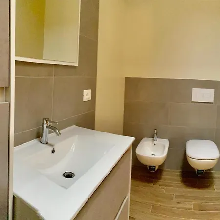 Suiten Apartments * Bolonya
