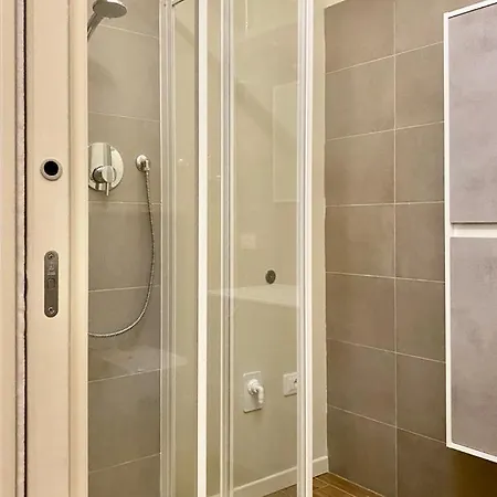 アパート Suiten Apartments